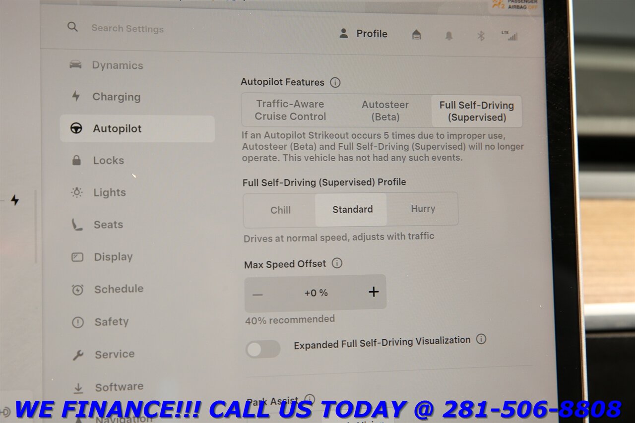 2022 Tesla Model Y 2022 Long Range AWD FSD3 ACCELBOOST PANO AUTOPILOT   - Photo 17 - Houston, TX 77031