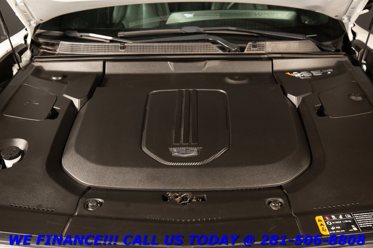 2024 Cadillac LYRIQ 2024 Tech AWD NAV PANO ADAPT CRUISE BLIND 31K MLS - Photo 25 - Houston, TX 77031