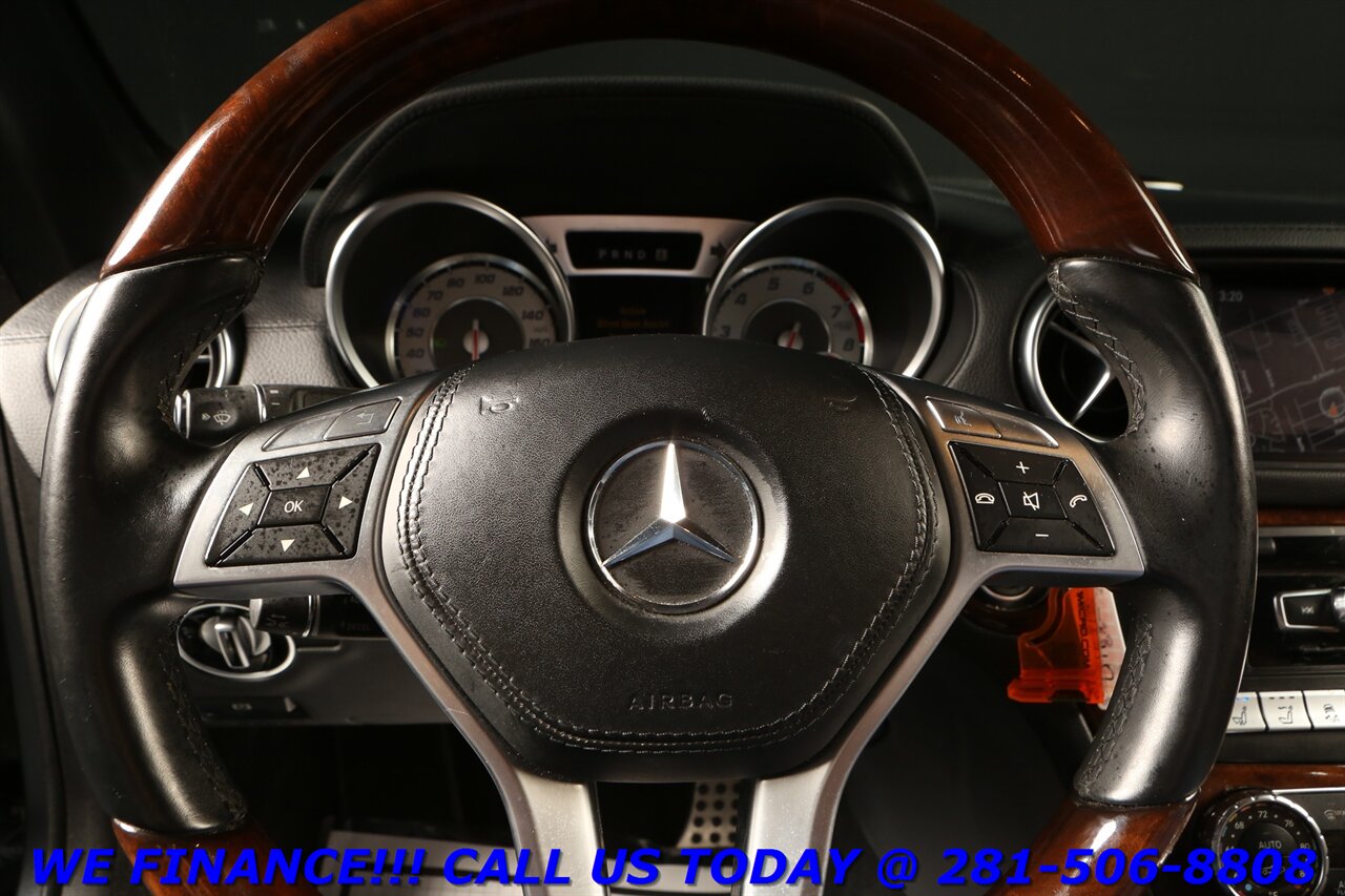 2013 Mercedes-Benz 2013 SL 550 NAV PANO BLIND HEAT/COOL SEAT 72K   - Photo 14 - Houston, TX 77031