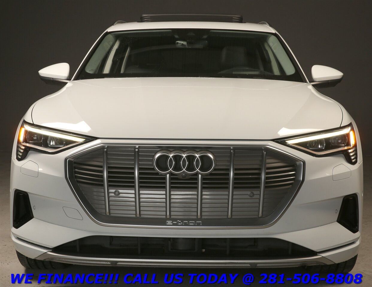 2019 Audi e-tron 2019 Quattro Prestige AWD NAV HUD PANO MASS 53K Mi - Photo 8 - Houston, TX 77031