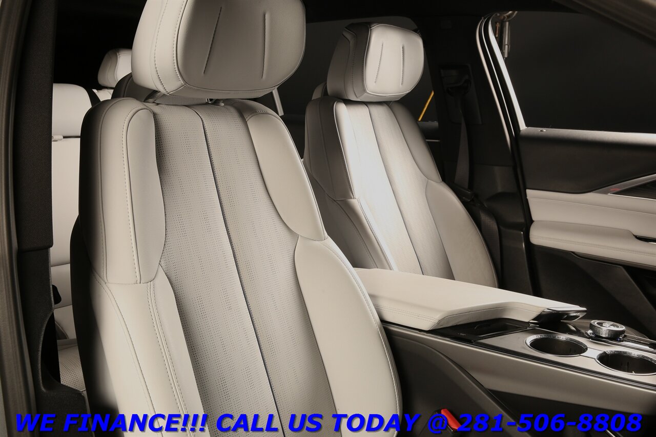 2024 Cadillac LYRIQ 2024 Luxury AWD NAV PANO ADAPT BLIND 23K MLS   - Photo 20 - Houston, TX 77031