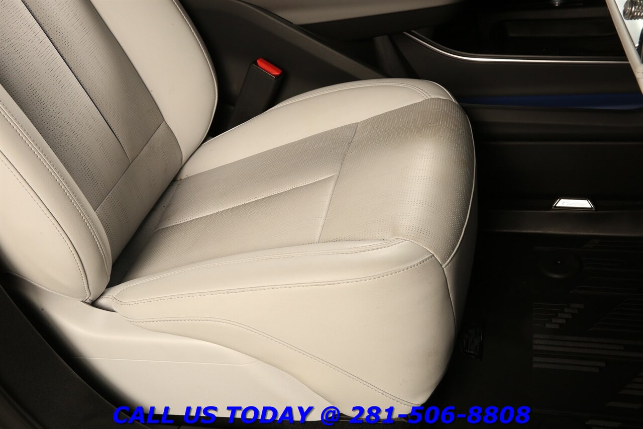 2024 Cadillac LYRIQ 2024 Luxury AWD 500HP NAV PANO ADAPT BLIND 23K MLS - Photo 22 - Houston, TX 77031