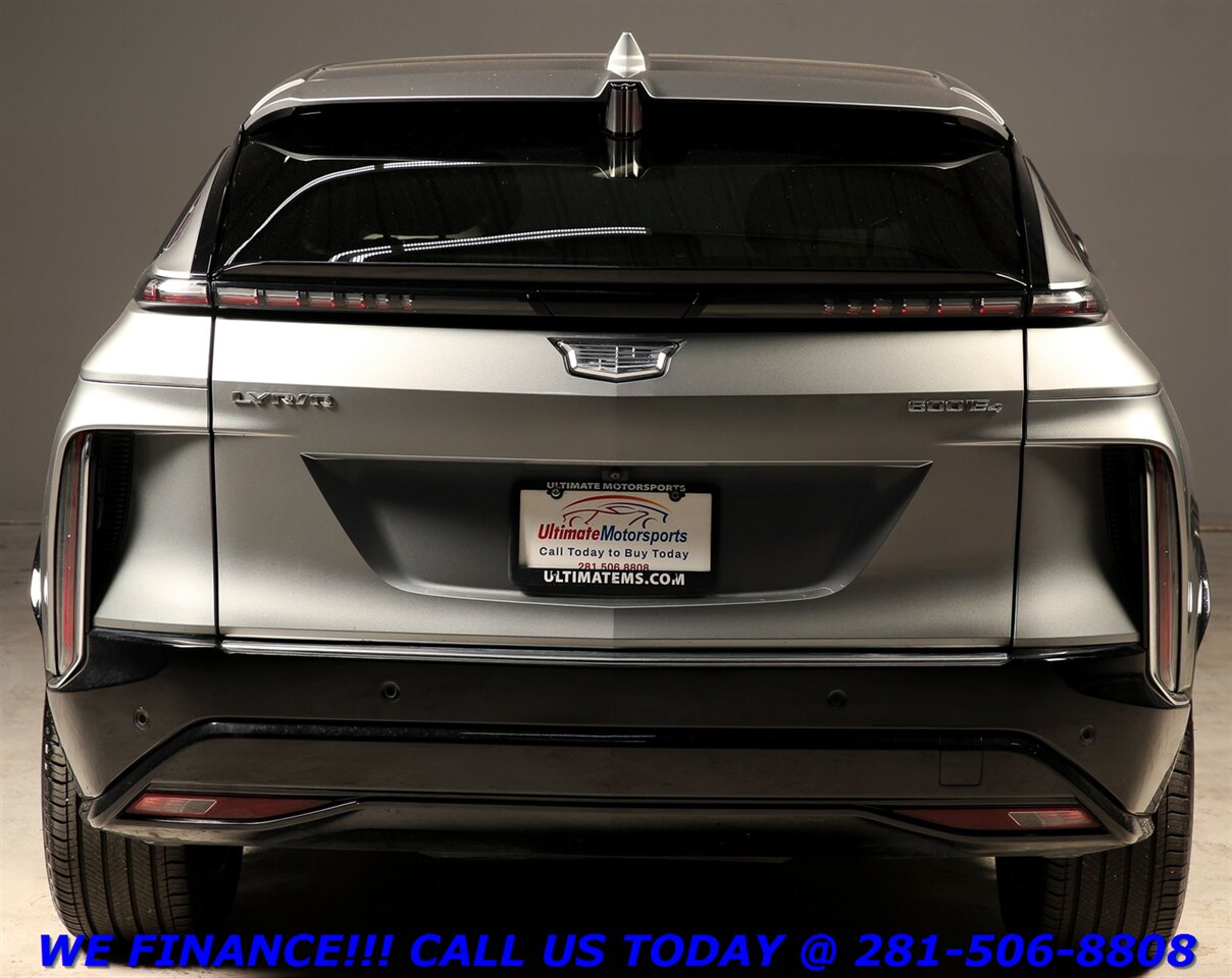 2024 Cadillac LYRIQ 2024 Luxury AWD NAV PANO ADAPT BLIND 23K MLS   - Photo 5 - Houston, TX 77031