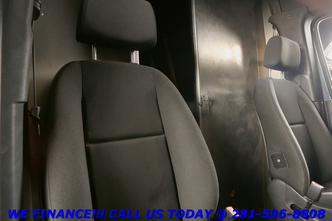 2019 Mercedes-Benz Sprinter 2019 2500 LWB 170 " DIESEL HIGH ROOF CARGO VAN - Photo 19 - Houston, TX 77031