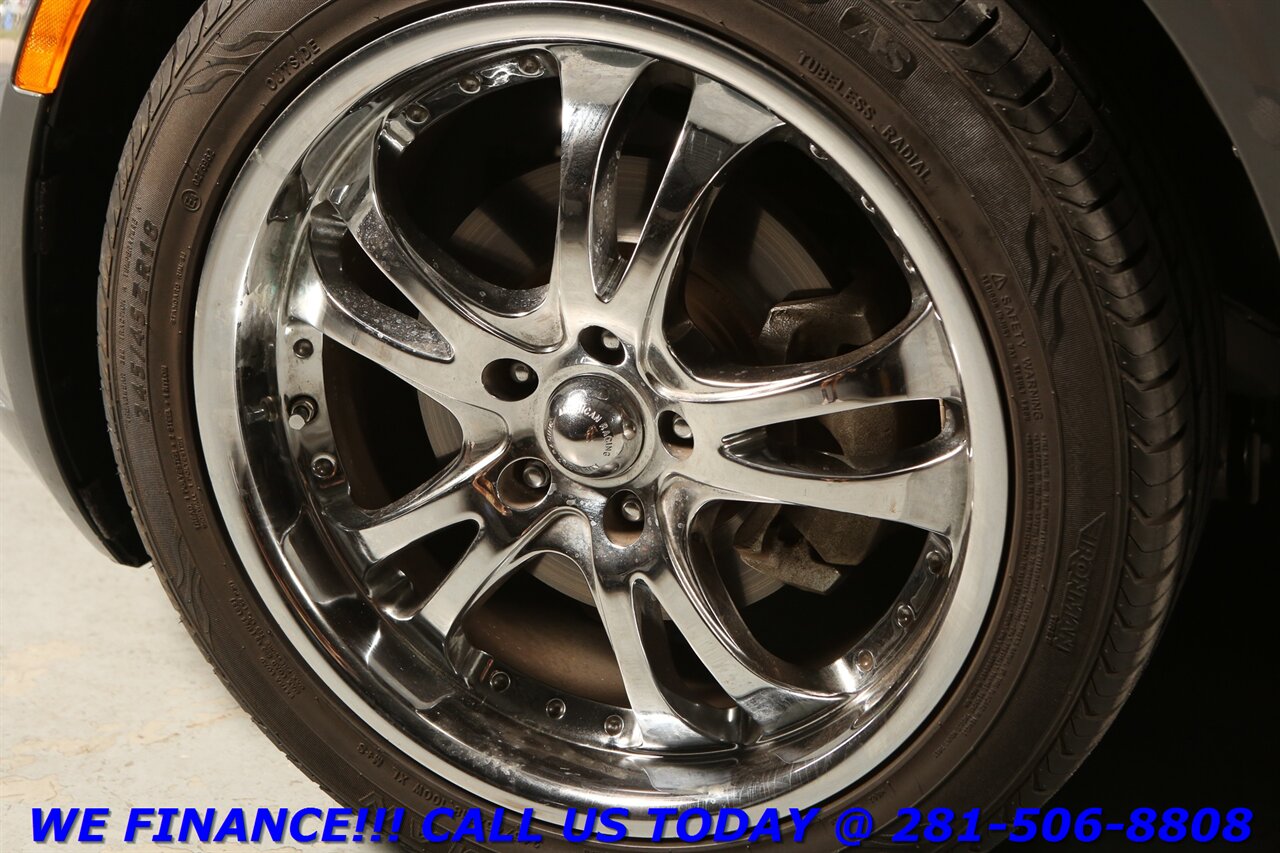 2008 Saturn Sky 2008 CONVERTIBLE CARBON FLASH XENONS 30K MLS   - Photo 22 - Houston, TX 77031