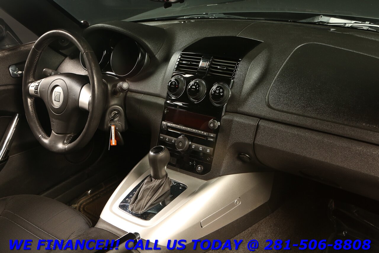 2008 Saturn Sky 2008 CONVERTIBLE CARBON FLASH XENONS 30K MLS   - Photo 17 - Houston, TX 77031