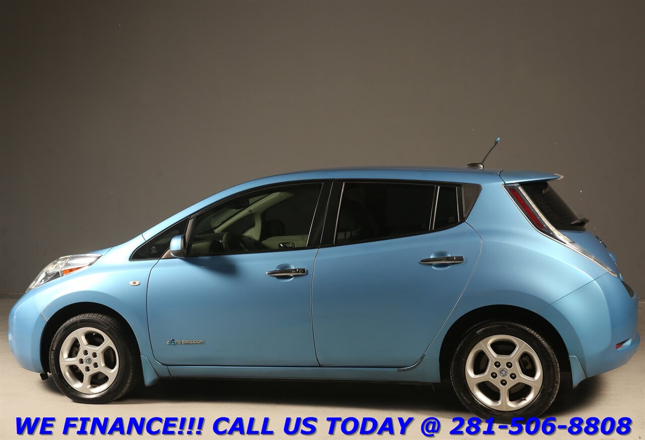 2012 Nissan LEAF 2012 SV NAV HEATSEAT KEYLES BLUETOOTH 51K MLS - Photo 4 - Houston, TX 77031