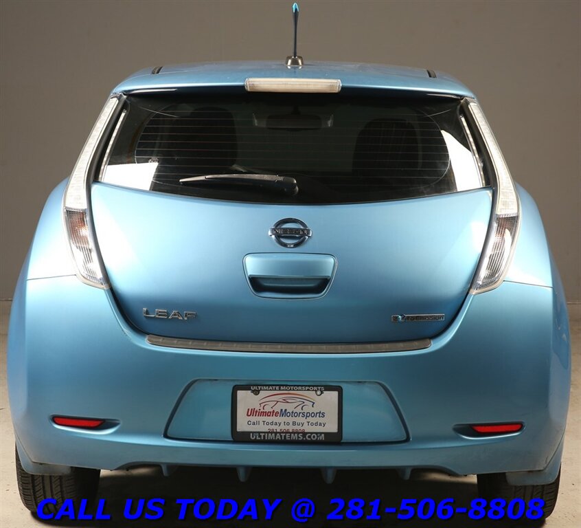 2012 Nissan LEAF 2012 SV NAV HEATSEAT KEYLES BLUETOOTH 51K MLS - Photo 5 - Houston, TX 77031