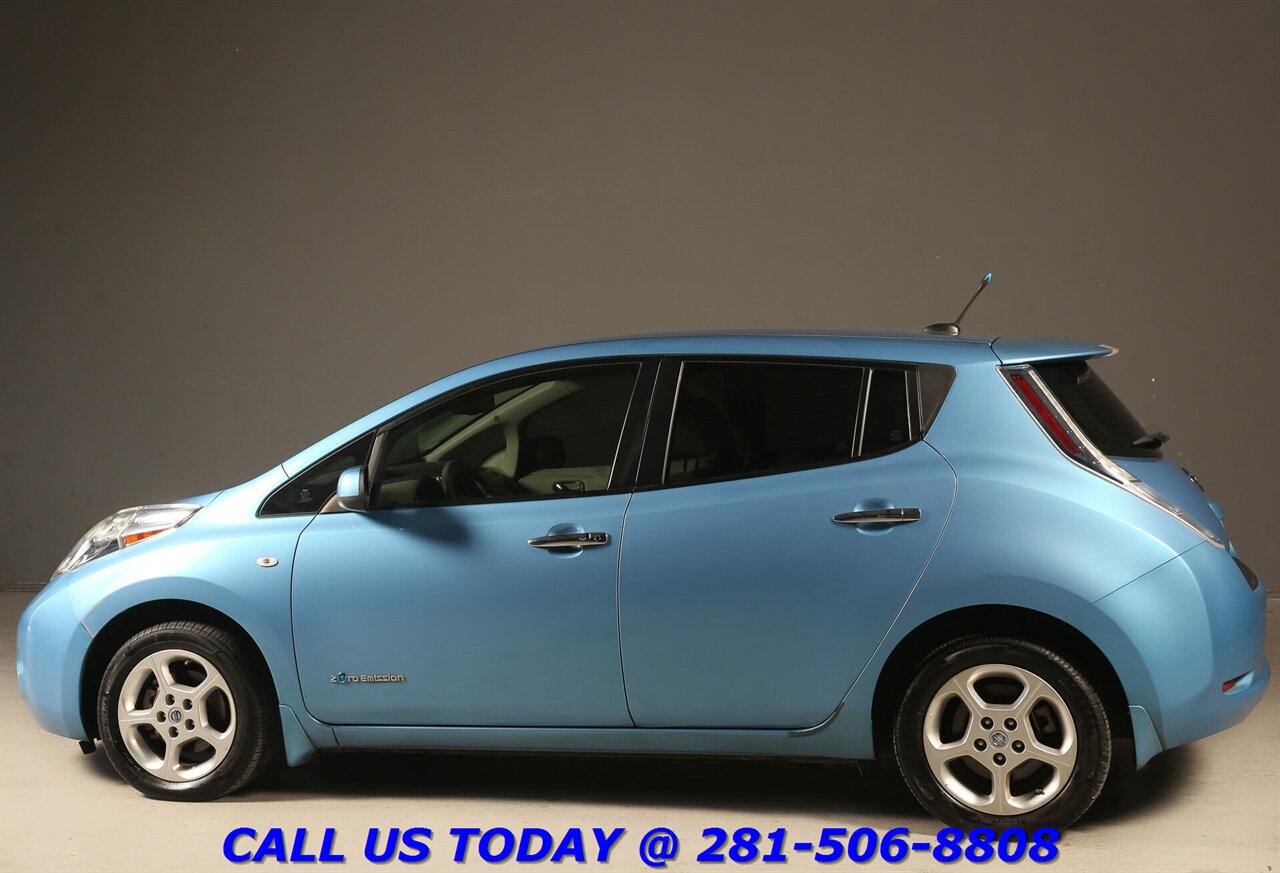 2012 Nissan LEAF 2012 SV NAV HEATSEAT KEYLES BLUETOOTH 51K MLS - Photo 4 - Houston, TX 77031