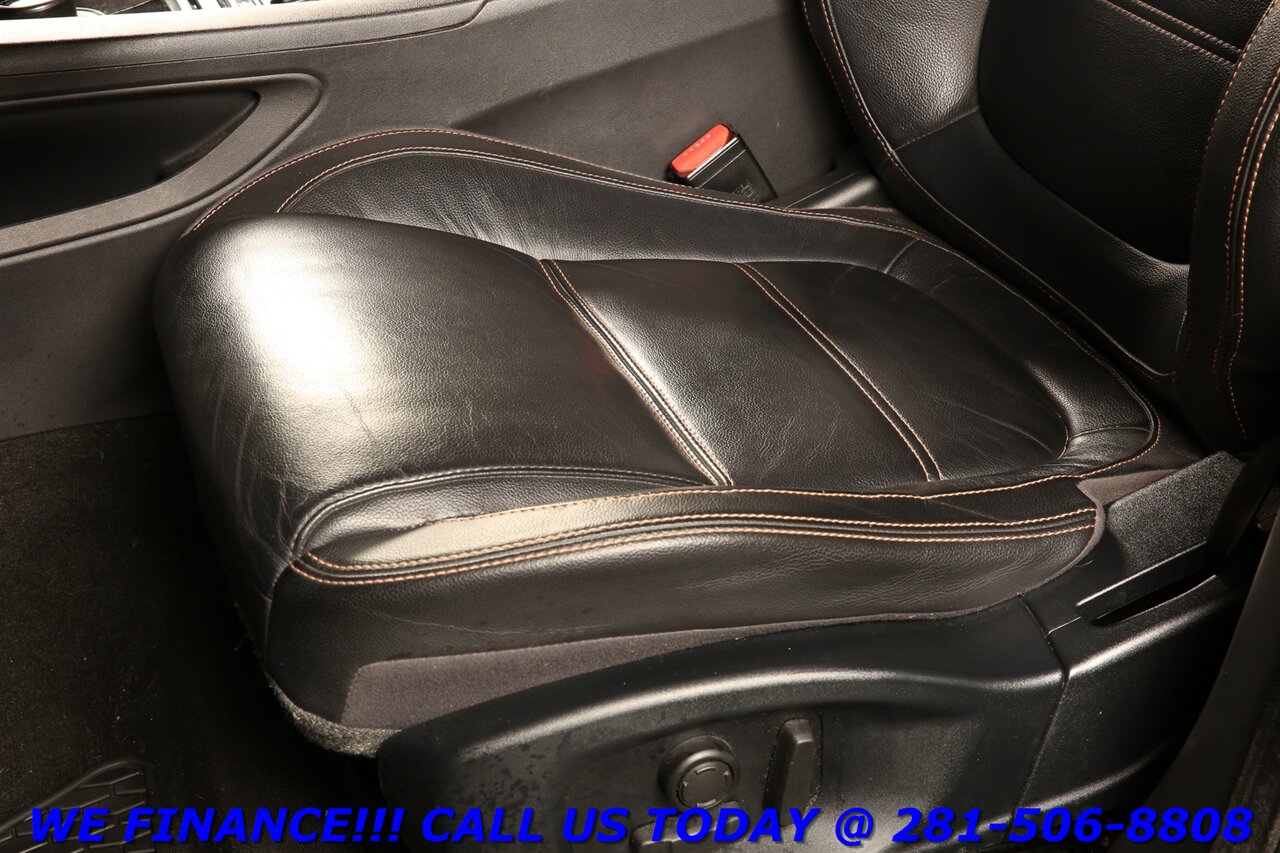 2018 Jaguar F-Pace 2018 25t Prestige AWD NAV PANO BLIND HEATSEAT   - Photo 13 - Houston, TX 77031