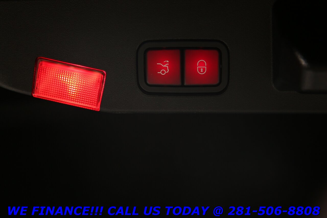 2014 Mercedes-Benz 2014 SL 550 MAGIC SKY ROOF NAV PANO HARMAN $113K M   - Photo 25 - Houston, TX 77031