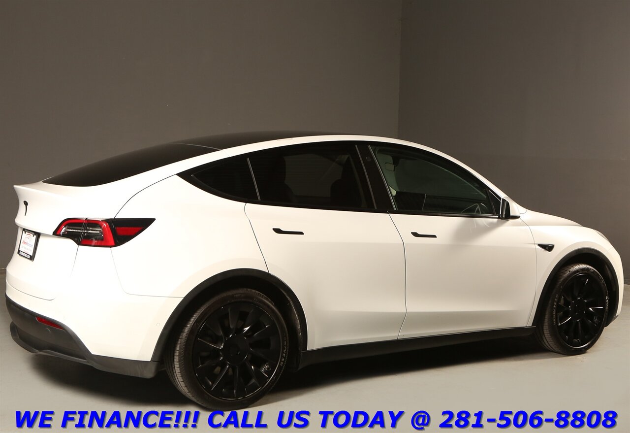 2021 Tesla Model Y 2021 FSD3 AUTOPILOT 7-PASS 3ROW PANOROOF 20 "WHEELS - Photo 6 - Houston, TX 77031