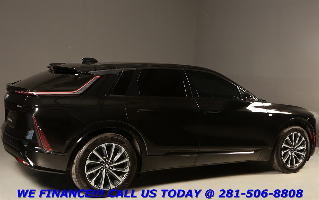 2024 Cadillac LYRIQ 2024 Sport 2 NAV PANO ADAPT BLIND MASSAGE 19KW UPG   - Photo 6 - Houston, TX 77031