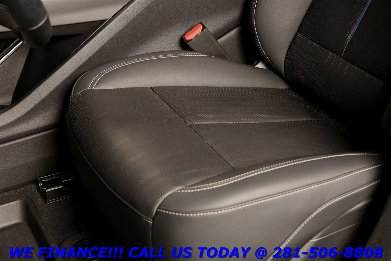 2024 Cadillac LYRIQ 2024 Sport 2 NAV PANO ADAPT BLIND MASSAGE 19KW UPG   - Photo 14 - Houston, TX 77031