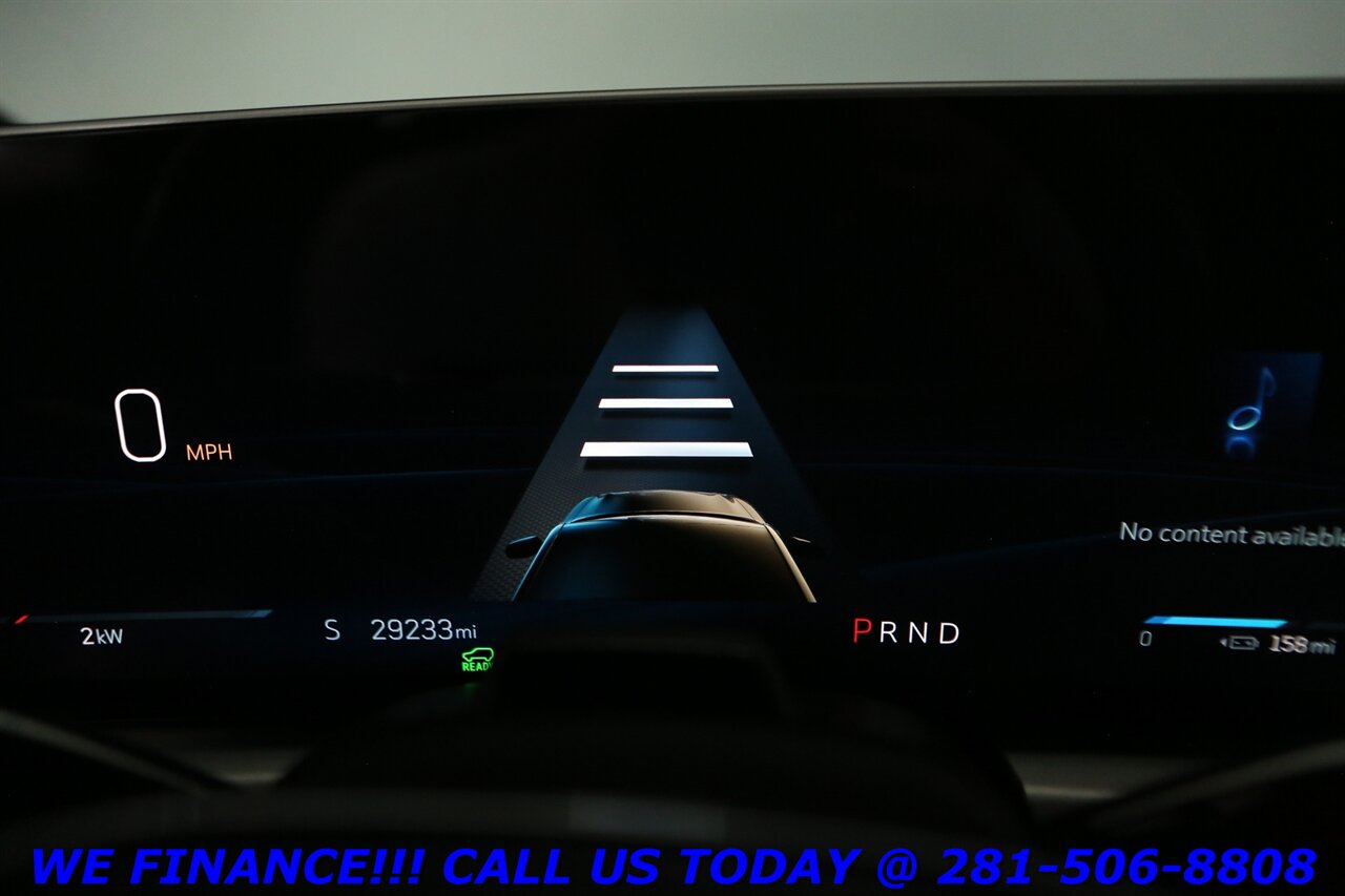 2024 Cadillac LYRIQ 2024 Sport 2 NAV PANO ADAPT BLIND MASSAGE 19KW UPG   - Photo 16 - Houston, TX 77031