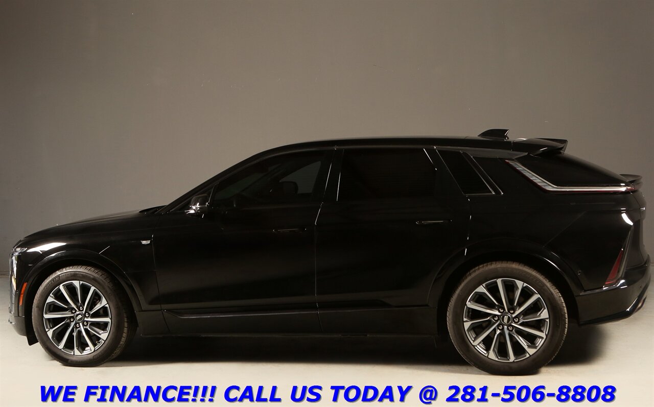 2024 Cadillac LYRIQ 2024 Sport 2 NAV PANO ADAPT BLIND MASSAGE 19KW UPG   - Photo 4 - Houston, TX 77031