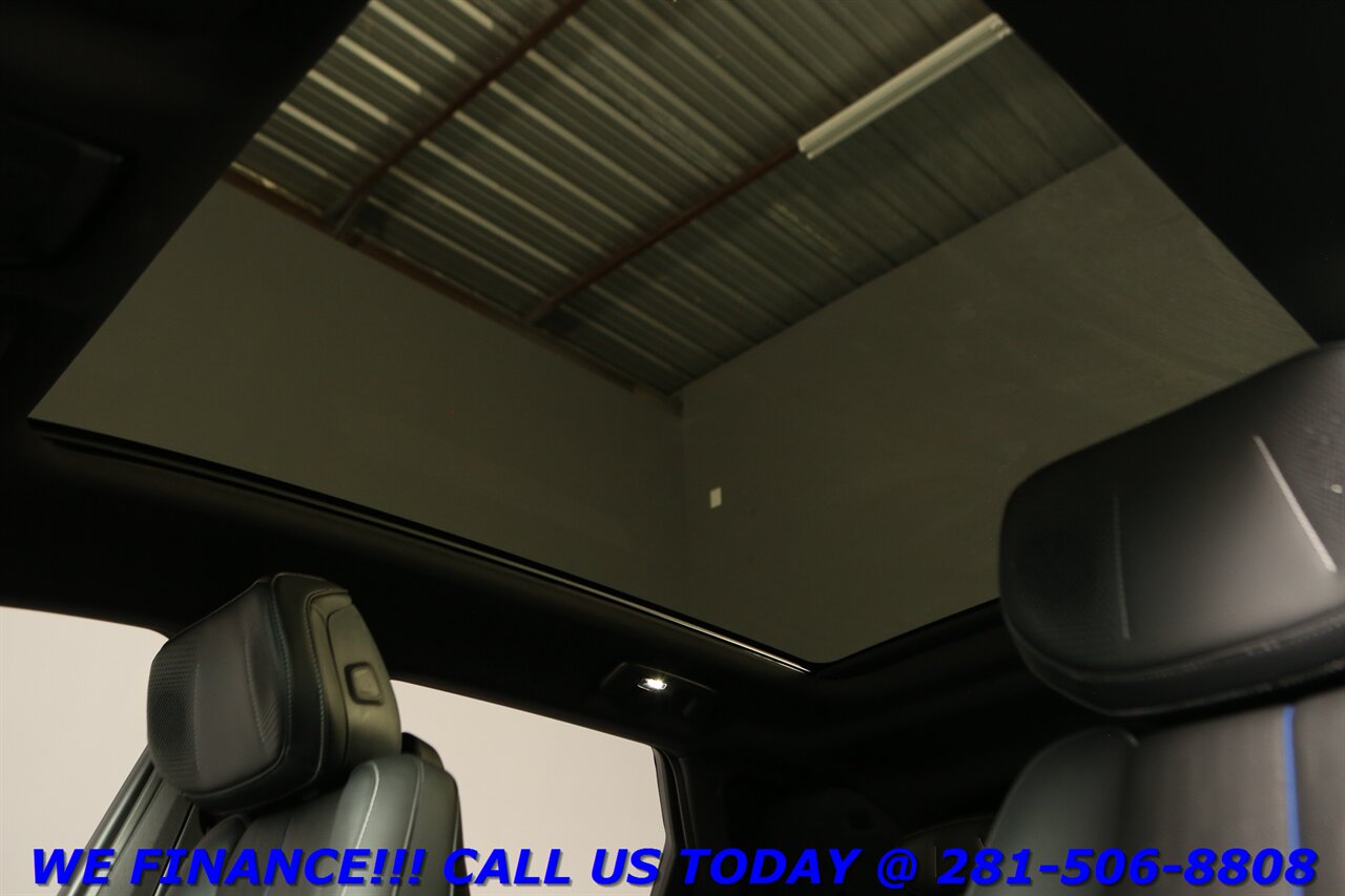 2024 Cadillac LYRIQ 2024 Sport 2 NAV PANO ADAPT BLIND MASSAGE 19KW UPG   - Photo 12 - Houston, TX 77031