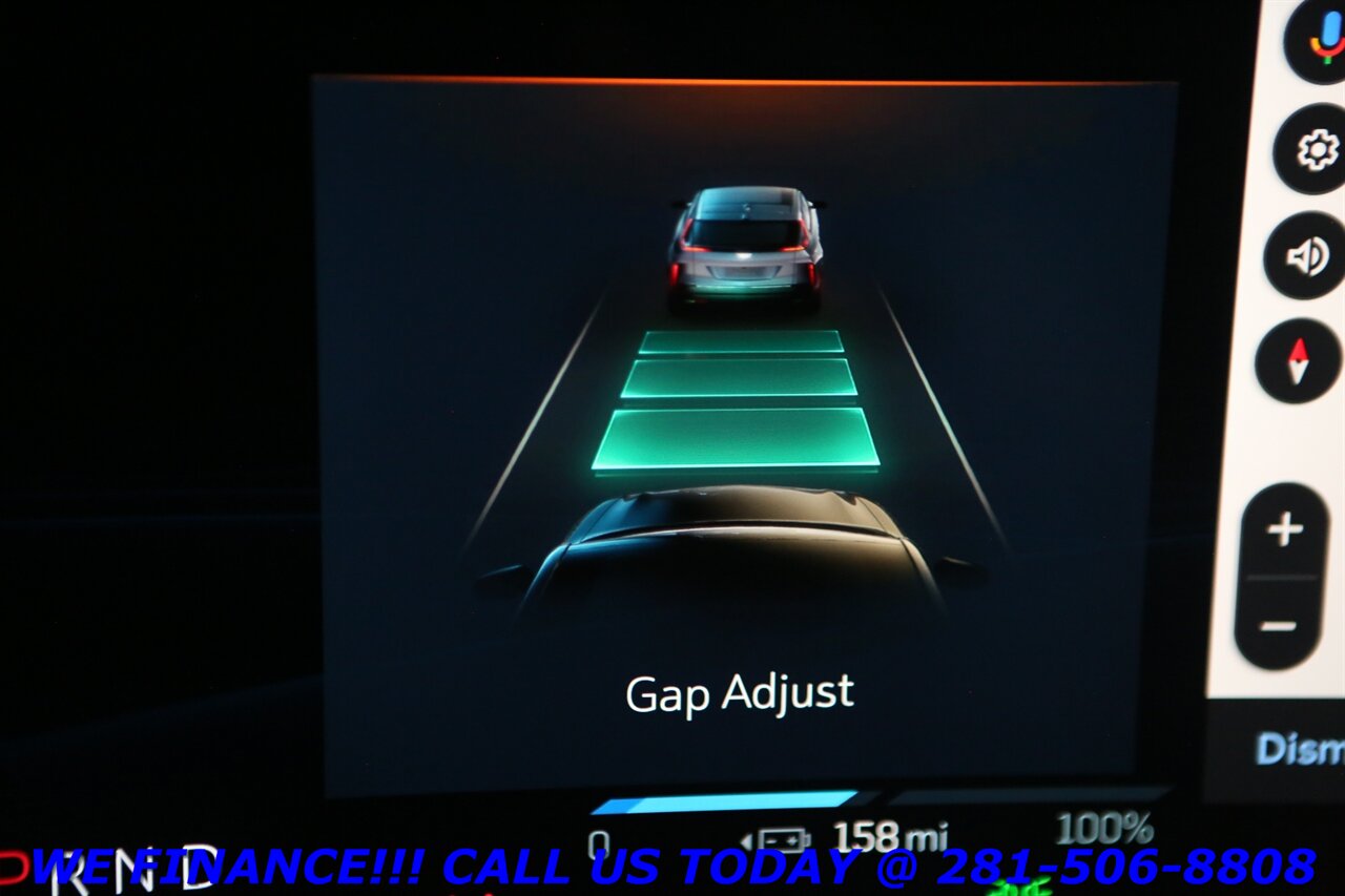 2024 Cadillac LYRIQ 2024 Sport 2 NAV PANO ADAPT BLIND MASSAGE 19KW UPG   - Photo 17 - Houston, TX 77031