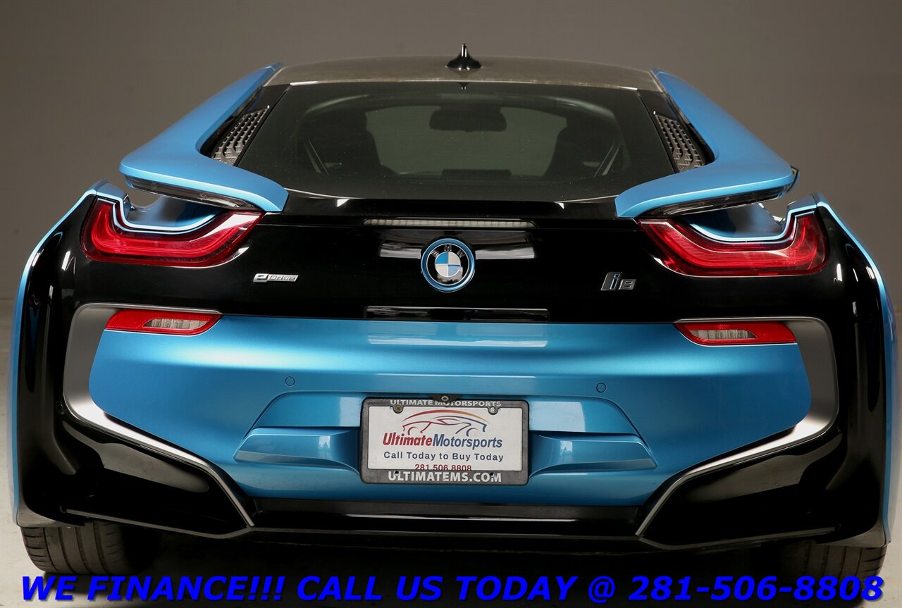 2015 BMW i8 2015 AWD TERA WORLD NAV HUD CARBON ROOF 74K MLS   - Photo 5 - Houston, TX 77031