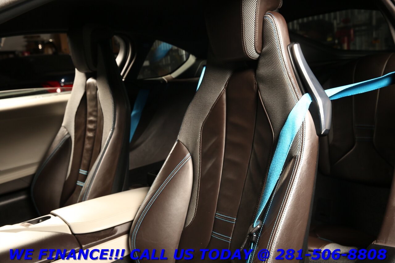 2015 BMW i8 2015 AWD TERA WORLD NAV HUD CARBON ROOF 74K MLS   - Photo 12 - Houston, TX 77031