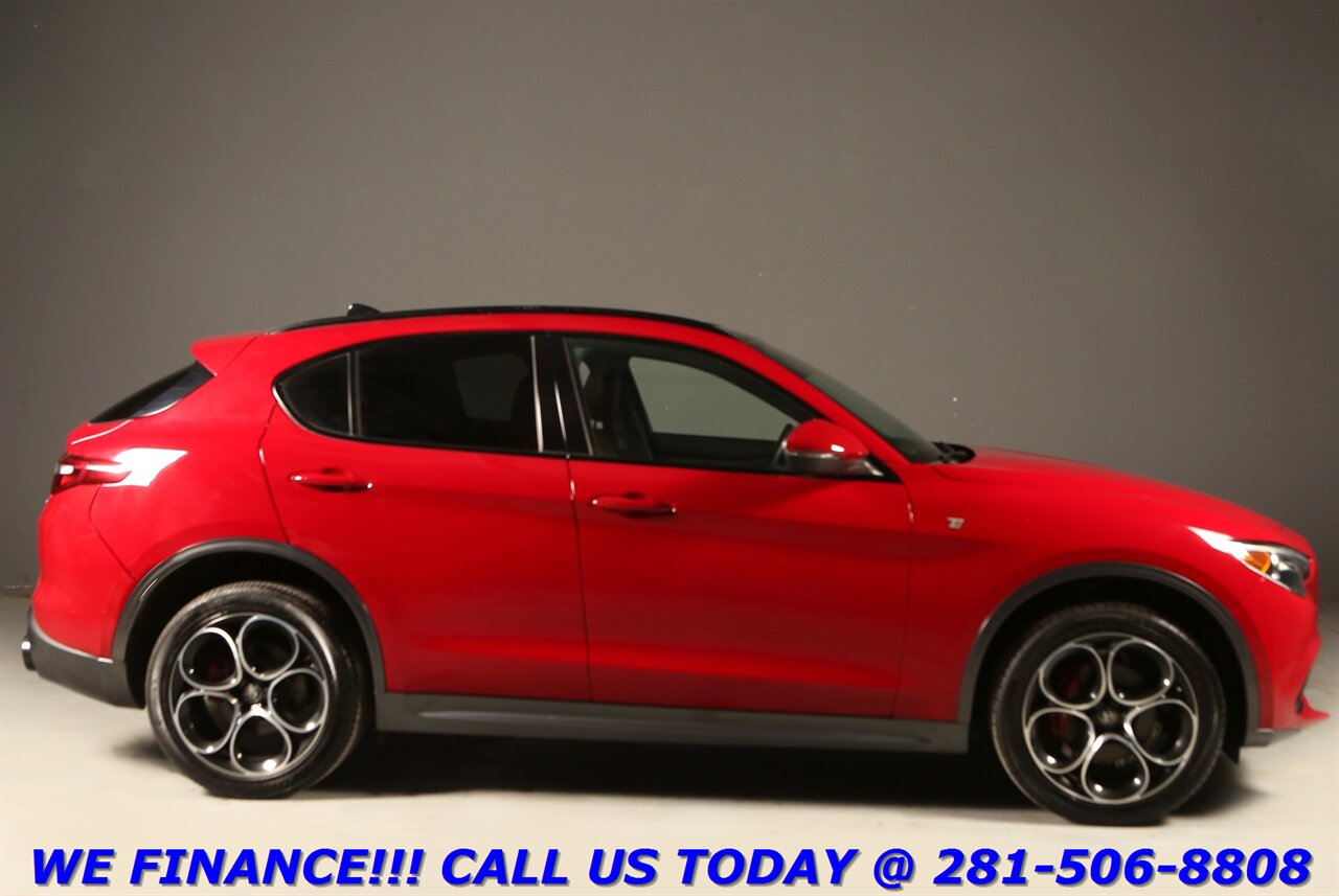 2023 Alfa Romeo Stelvio 2023 Ti AWD NAV PANO ADAPT CRUISE BLIND 1K MILES!!   - Photo 6 - Houston, TX 77031