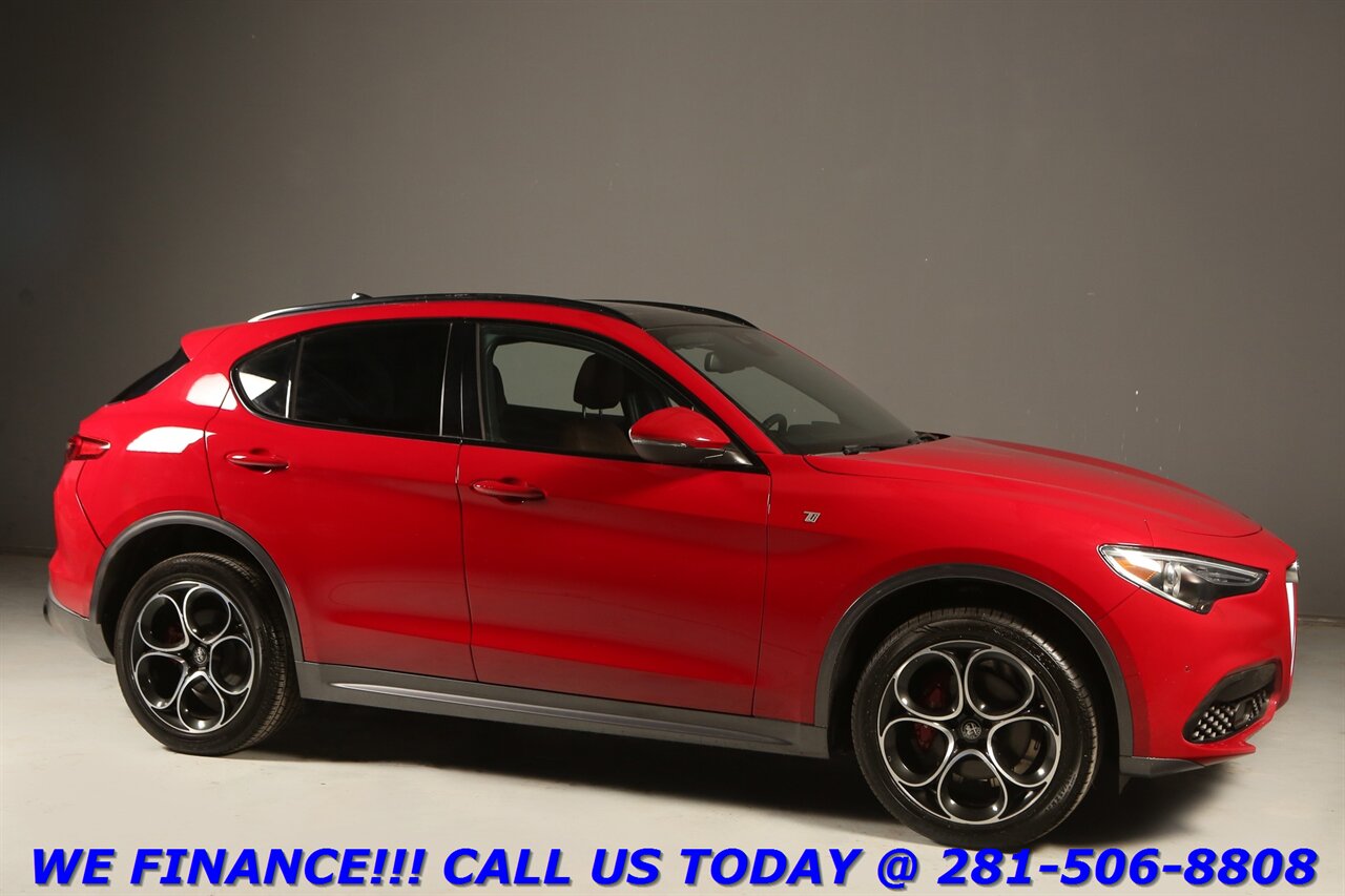 2023 Alfa Romeo Stelvio 2023 Ti AWD NAV PANO ADAPT CRUISE BLIND 1K MILES!!   - Photo 7 - Houston, TX 77031