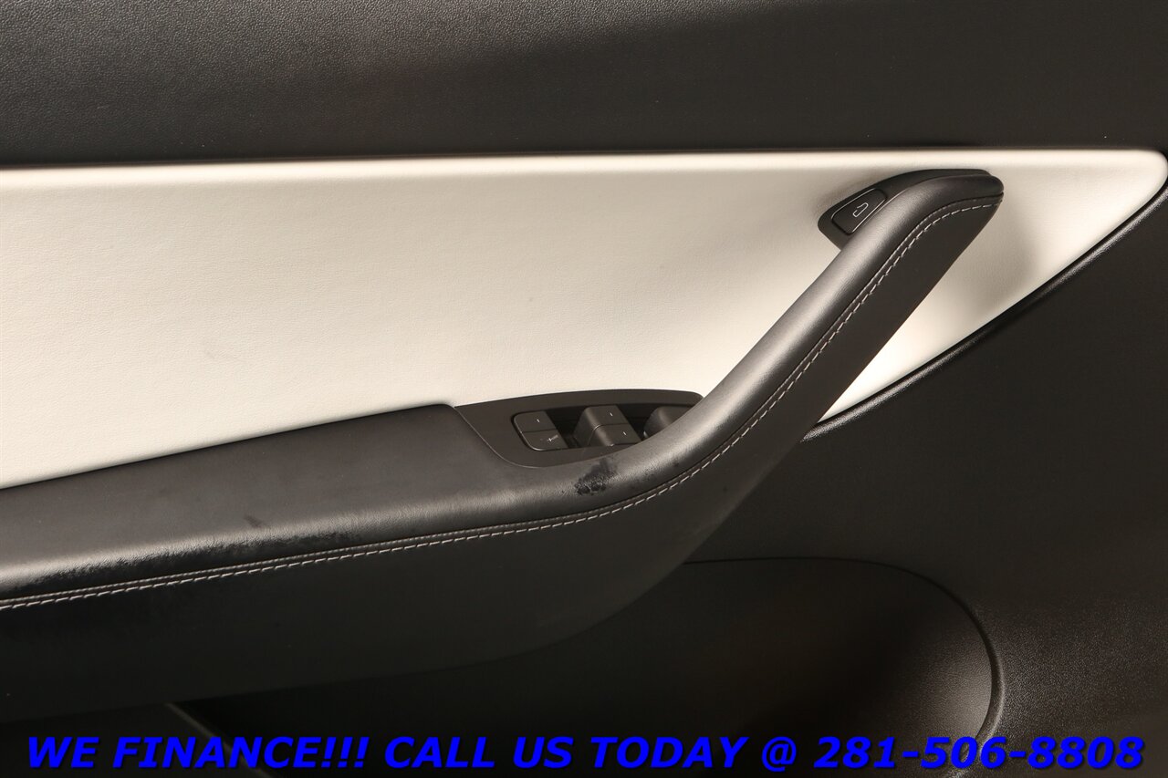 2022 Tesla Model Y 2022 Long Range AWD FSD NAV PANO BLIND 22K   - Photo 10 - Houston, TX 77031