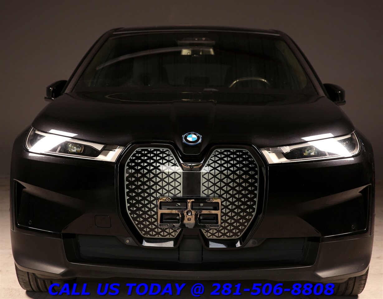 2024 BMW iX 2024 xDrive50 AWD NAV HUD PANO DRIVE-ASST PRO 6K - Photo 8 - Houston, TX 77031