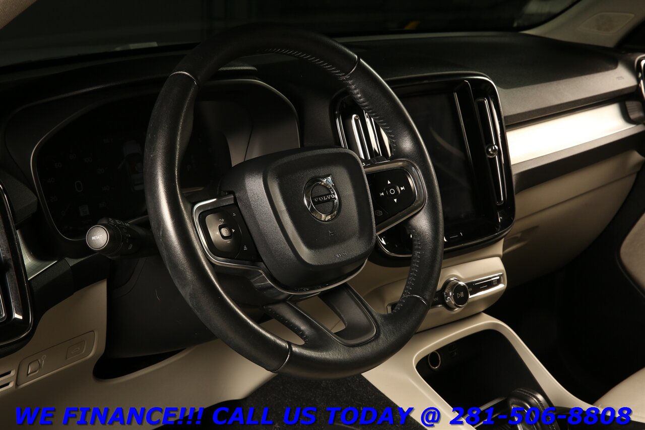 2019 Volvo XC40 2019 T5 Momentum AWD NAV PANO HEATSEAT CRPLAY PREM   - Photo 10 - Houston, TX 77031