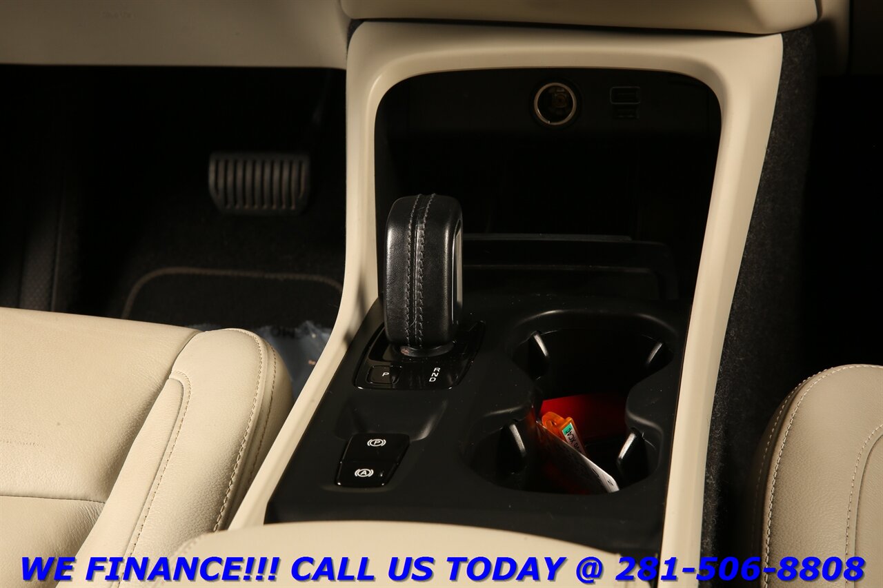 2019 Volvo XC40 2019 T5 Momentum AWD NAV PANO HEATSEAT CRPLAY PREM   - Photo 18 - Houston, TX 77031