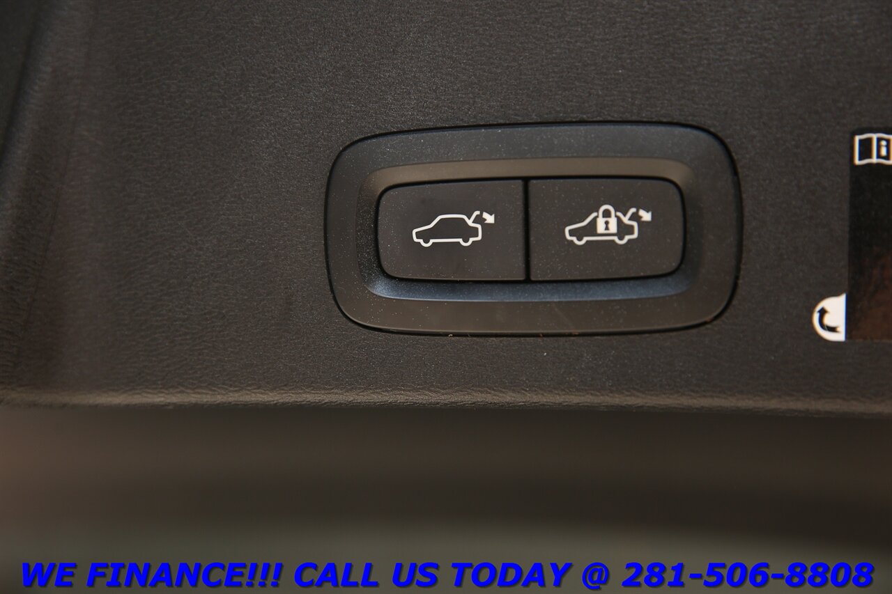 2019 Volvo XC40 2019 T5 Momentum AWD NAV PANO HEATSEAT CRPLAY PREM   - Photo 27 - Houston, TX 77031