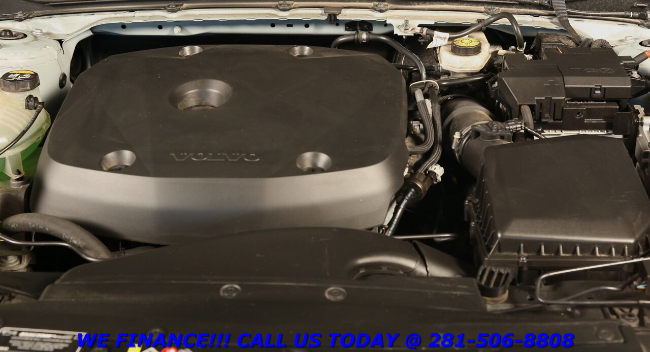 2019 Volvo XC40 2019 T5 Momentum AWD NAV PANO HEATSEAT CRPLAY PREM   - Photo 25 - Houston, TX 77031