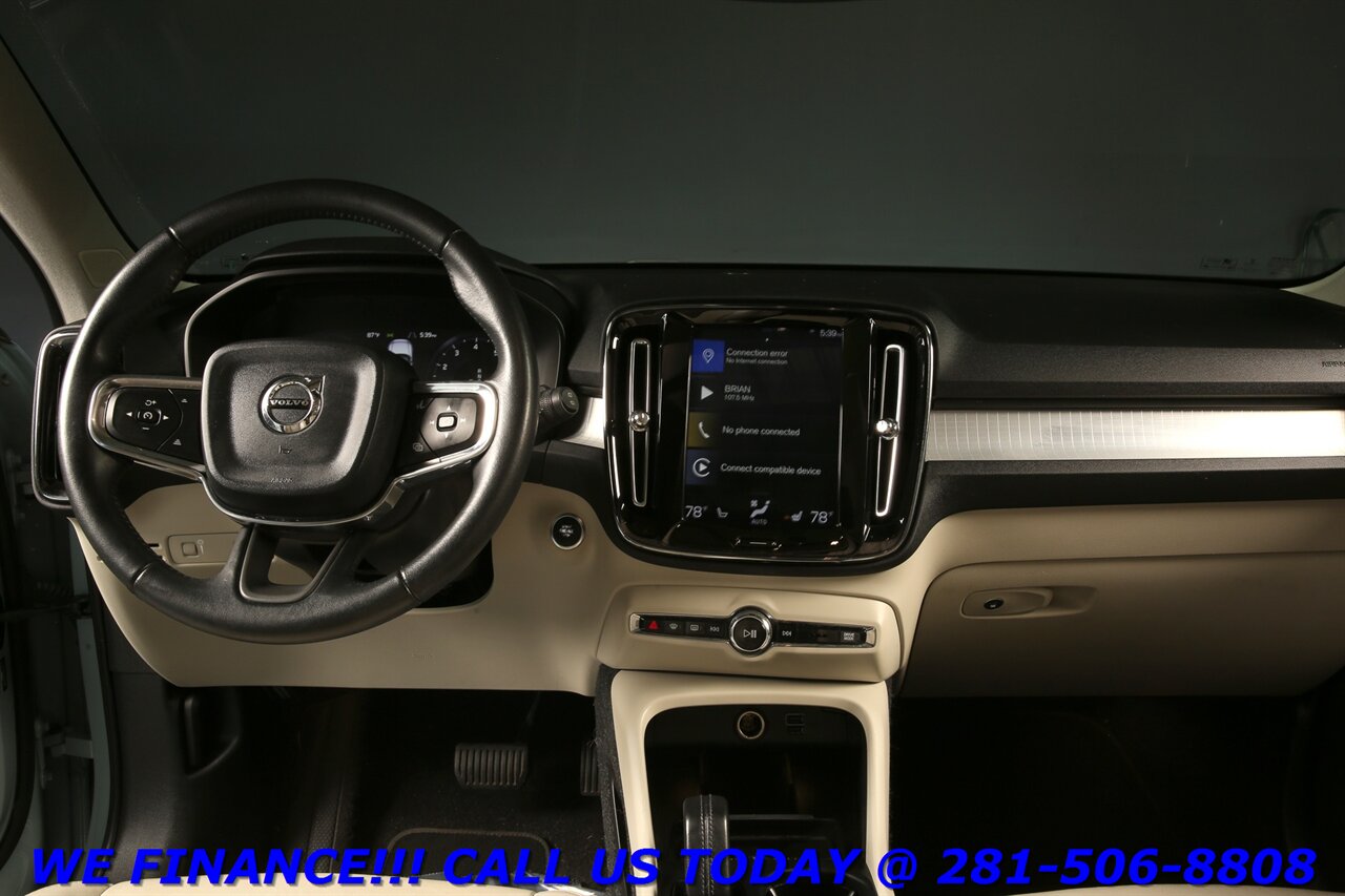 2019 Volvo XC40 2019 T5 Momentum AWD NAV PANO HEATSEAT CRPLAY PREM   - Photo 3 - Houston, TX 77031