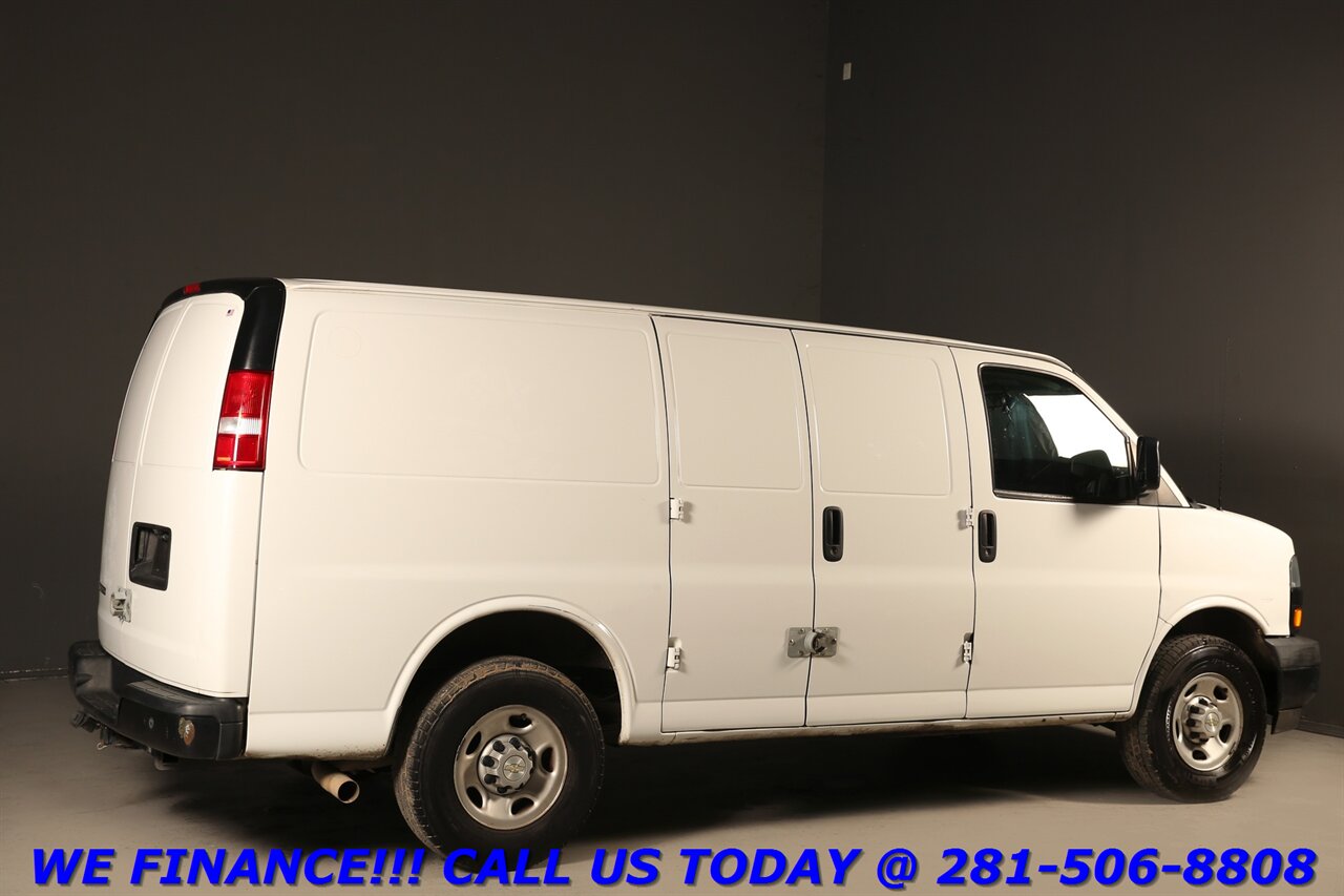 2021 Chevrolet Express 2021 2500 CARGO VAN LEATHER CAMERA CRUISE - Photo 5 - Houston, TX 77031