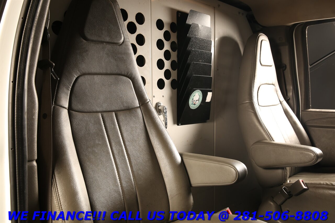 2021 Chevrolet Express 2021 2500 CARGO VAN LEATHER CAMERA CRUISE - Photo 19 - Houston, TX 77031