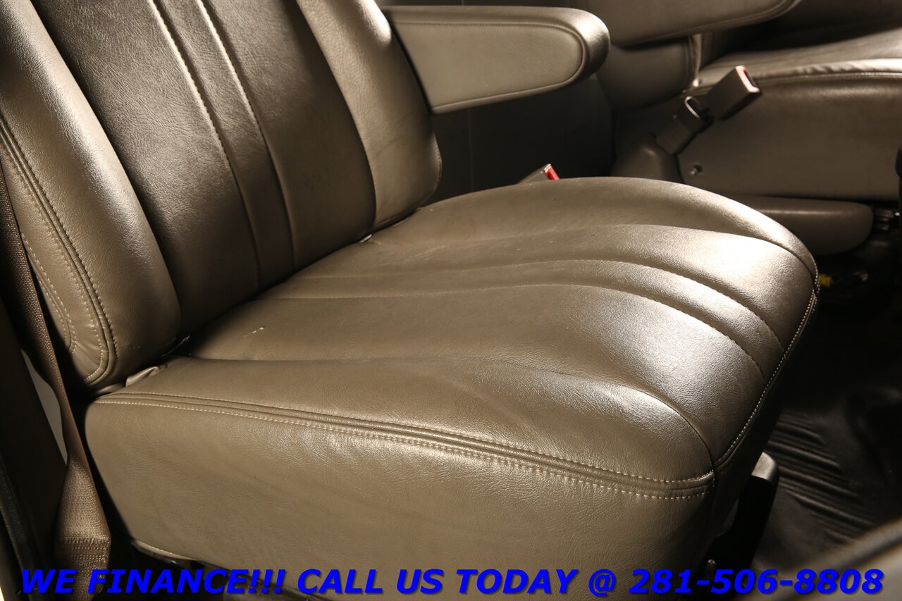 2021 Chevrolet Express 2021 2500 CARGO VAN LEATHER CAMERA CRUISE - Photo 20 - Houston, TX 77031