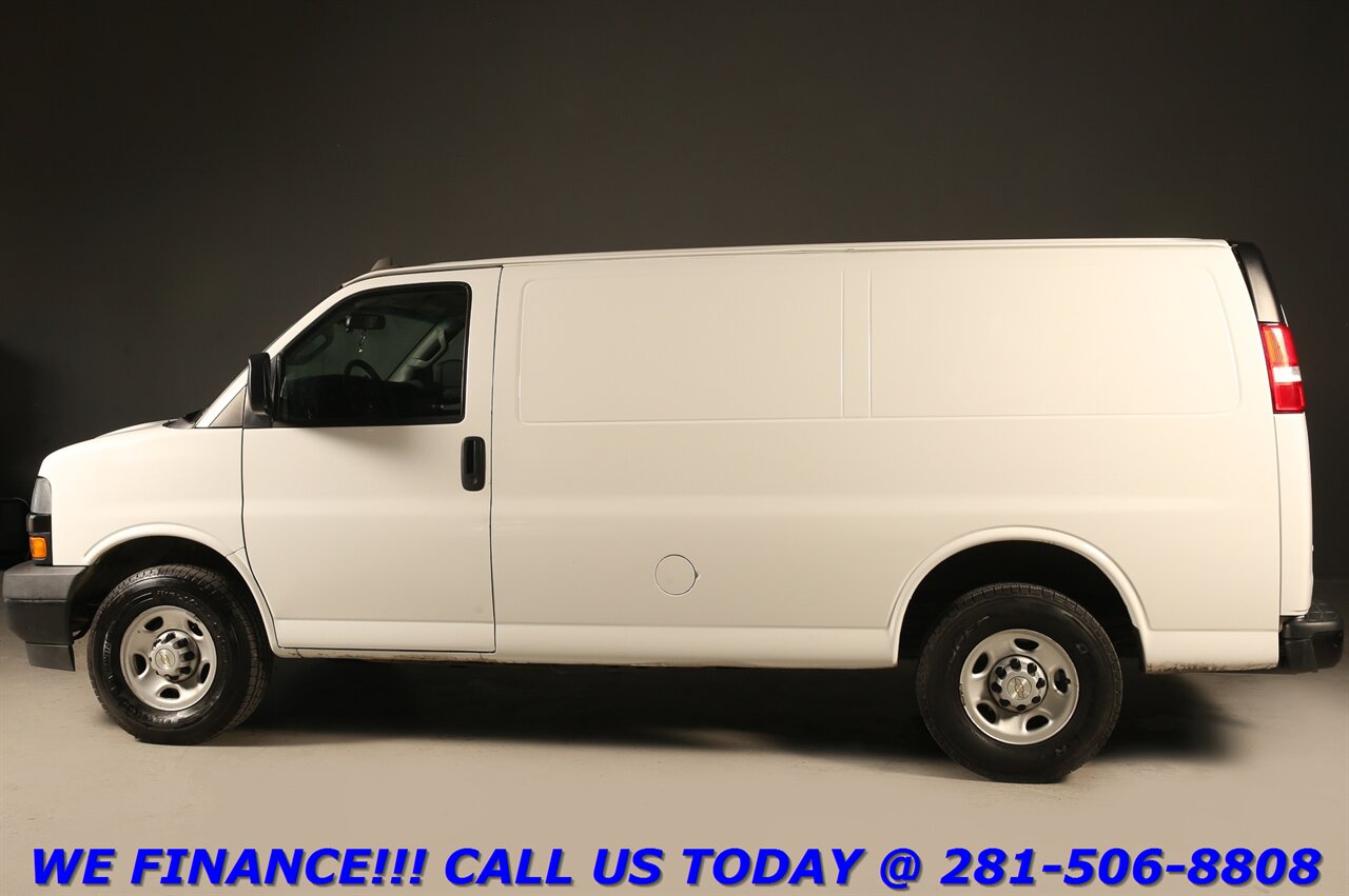 2021 Chevrolet Express 2021 2500 CARGO VAN LEATHER CAMERA CRUISE - Photo 3 - Houston, TX 77031