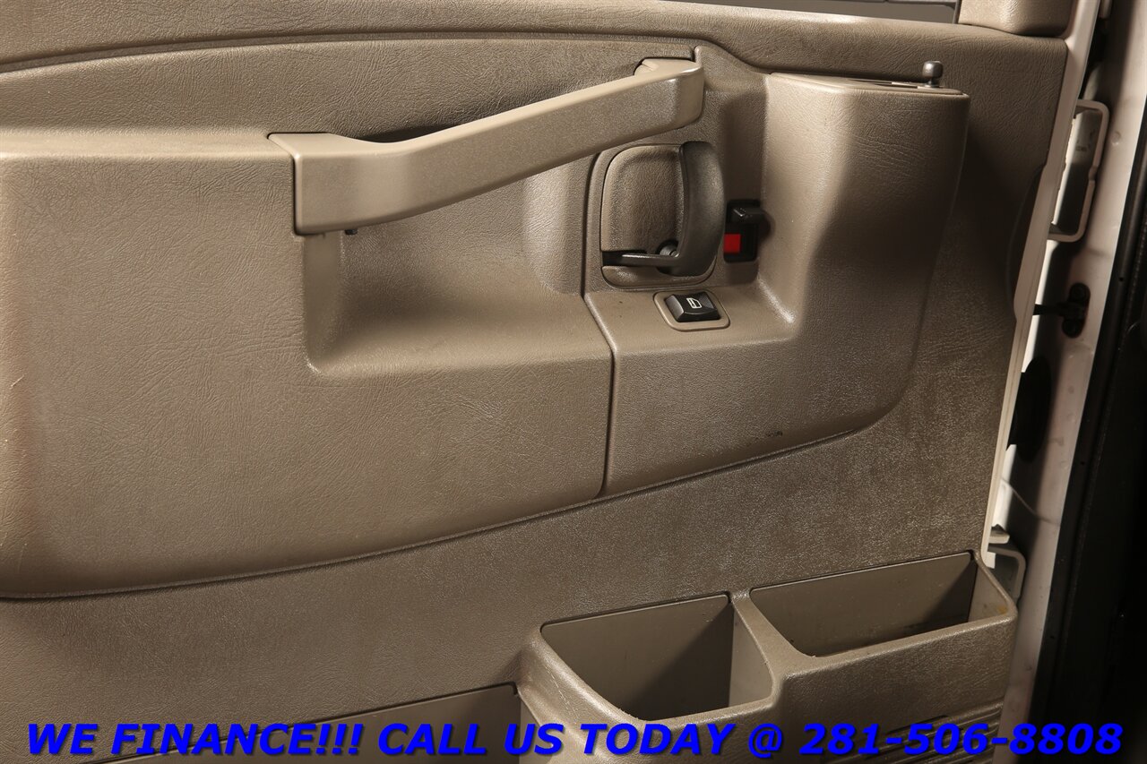 2021 Chevrolet Express 2021 2500 CARGO VAN LEATHER CAMERA CRUISE - Photo 8 - Houston, TX 77031