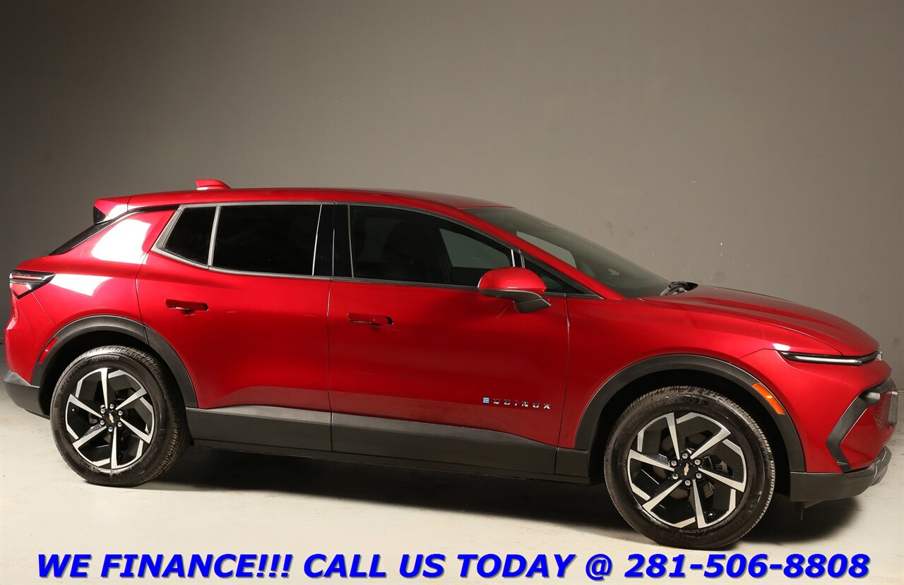 2025 Chevrolet Equinox 2025 EV LT NAV ADAPTCRUISE BLIND CAMERA 12K MILES!   - Photo 8 - Houston, TX 77031