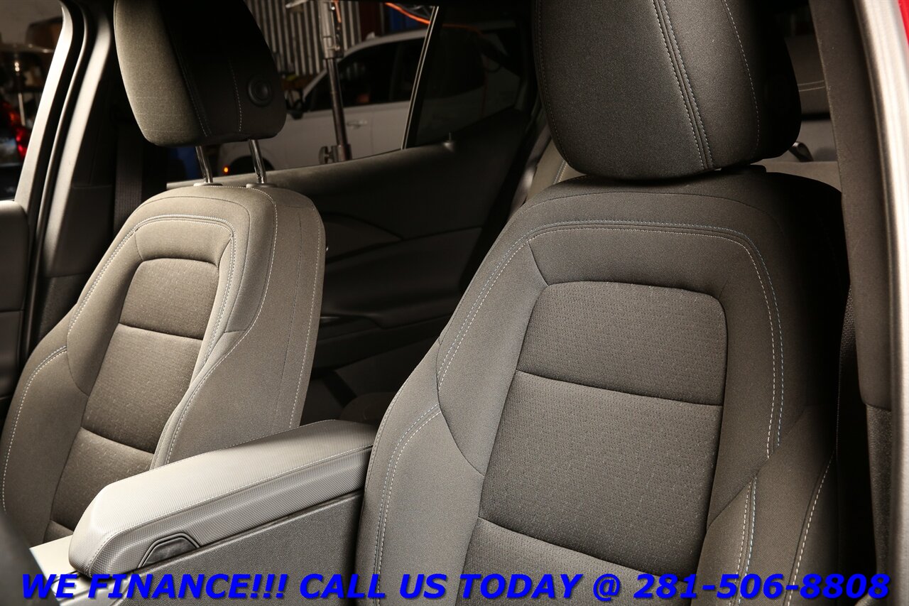 2025 Chevrolet Equinox 2025 EV LT NAV ADAPTCRUISE BLIND CAMERA 12K MILES!   - Photo 13 - Houston, TX 77031