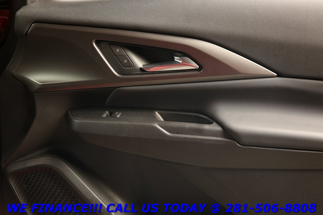 2025 Chevrolet Equinox 2025 EV LT NAV ADAPTCRUISE BLIND CAMERA 12K MILES!   - Photo 26 - Houston, TX 77031