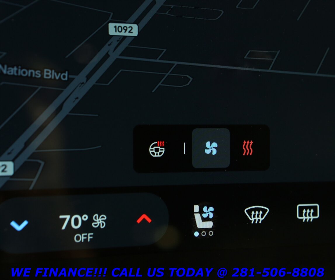 2022 Rivian R1S 2022 Launch Edition AWD 7-PASS NAV PANO ADAPTRIDE - Photo 19 - Houston, TX 77031
