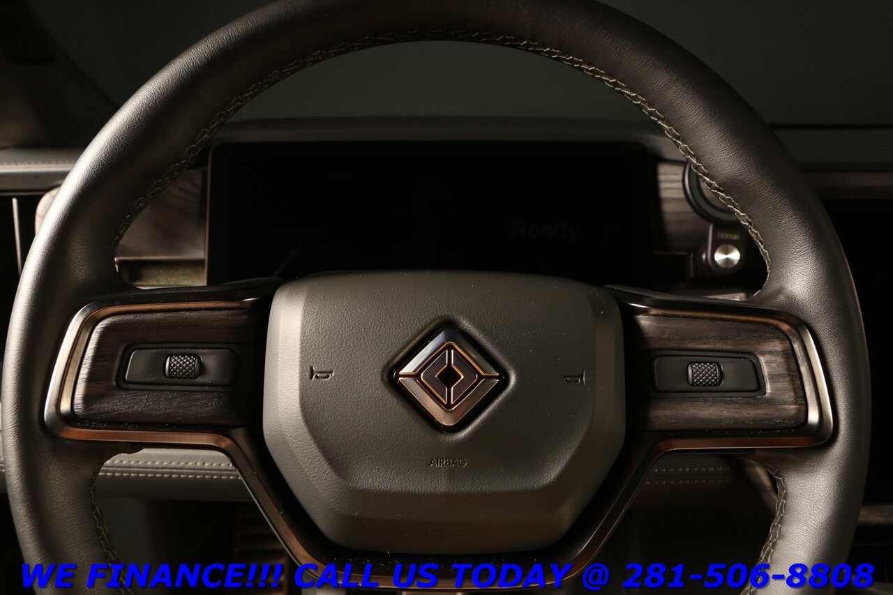 2022 Rivian R1S 2022 Launch Edition AWD 7-PASS NAV PANO ADAPTRIDE - Photo 14 - Houston, TX 77031