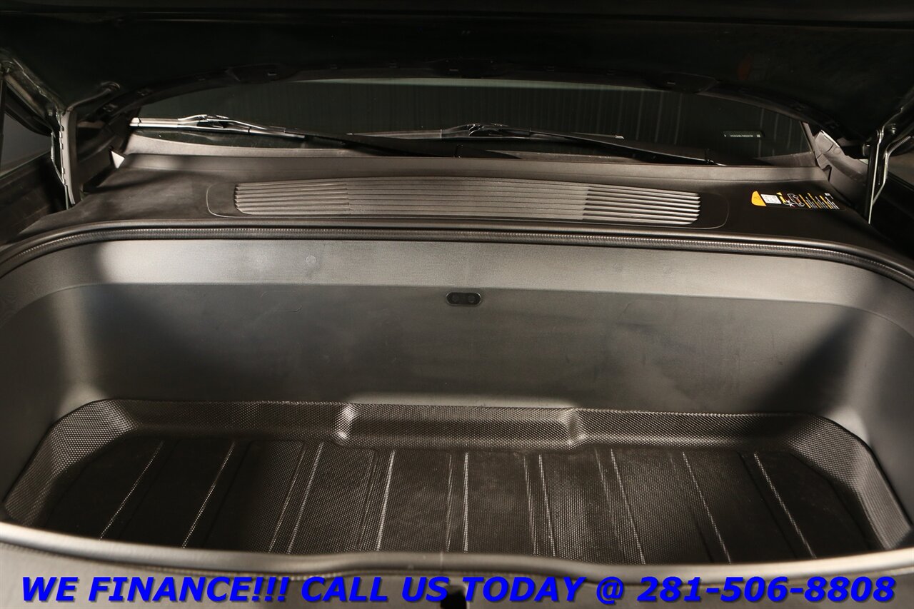 2022 Rivian R1S 2022 Launch Edition AWD 7-PASS NAV PANO ADAPTRIDE - Photo 30 - Houston, TX 77031