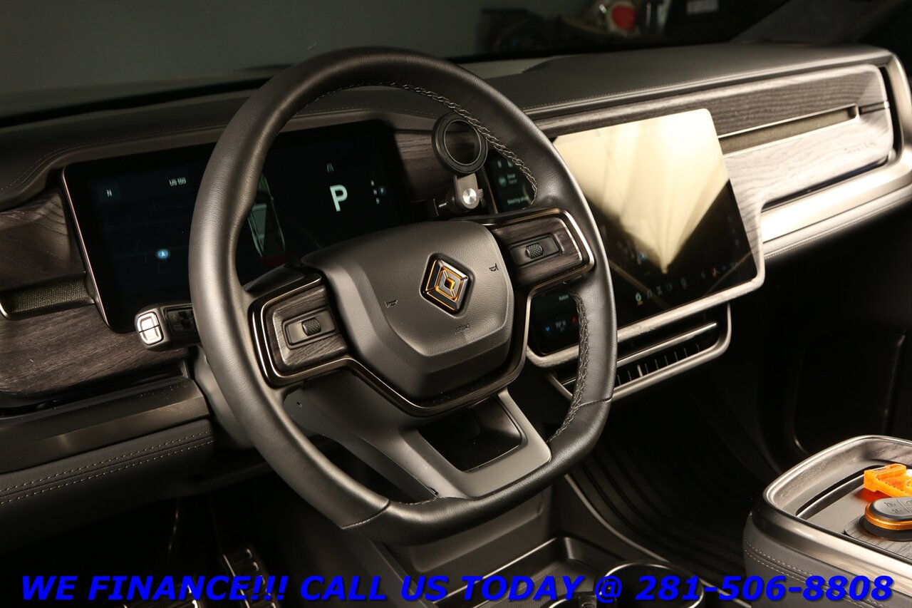 2022 Rivian R1S 2022 Launch Edition AWD 7-PASS NAV PANO ADAPTRIDE - Photo 10 - Houston, TX 77031