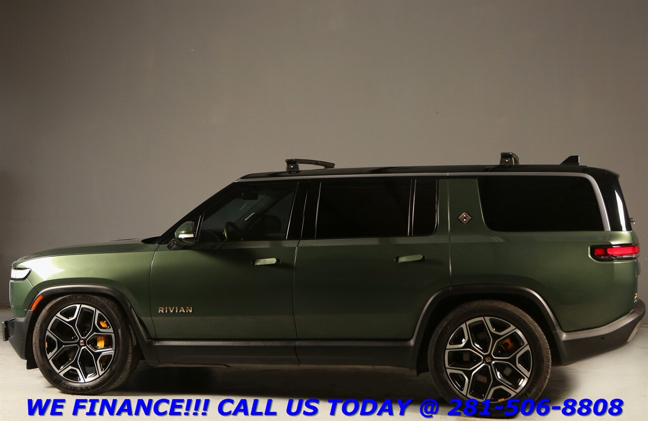 2022 Rivian R1S 2022 Launch Edition AWD 7-PASS NAV PANO ADAPTRIDE - Photo 4 - Houston, TX 77031