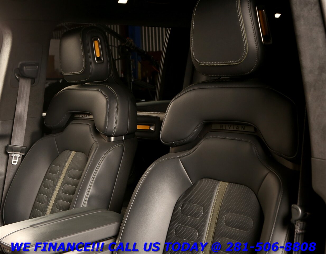2022 Rivian R1S 2022 Launch Edition AWD 7-PASS NAV PANO ADAPTRIDE - Photo 12 - Houston, TX 77031