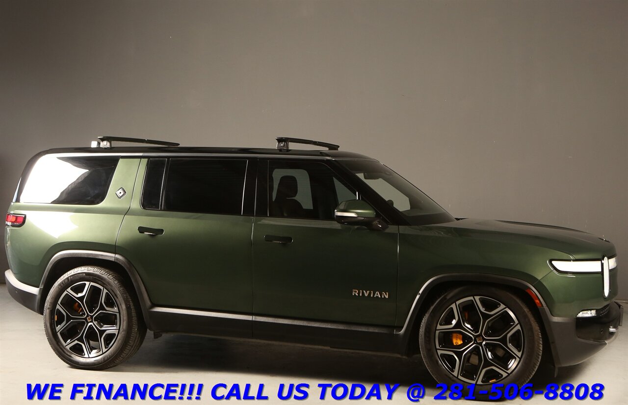 2022 Rivian R1S 2022 Launch Edition AWD 7-PASS NAV PANO ADAPTRIDE - Photo 7 - Houston, TX 77031