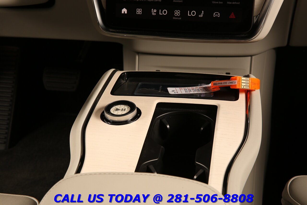 2025 Volvo EX90 2025 Ultra AWD NAV HUD PANO PILOTassist 7PASS BOSE - Photo 19 - Houston, TX 77031
