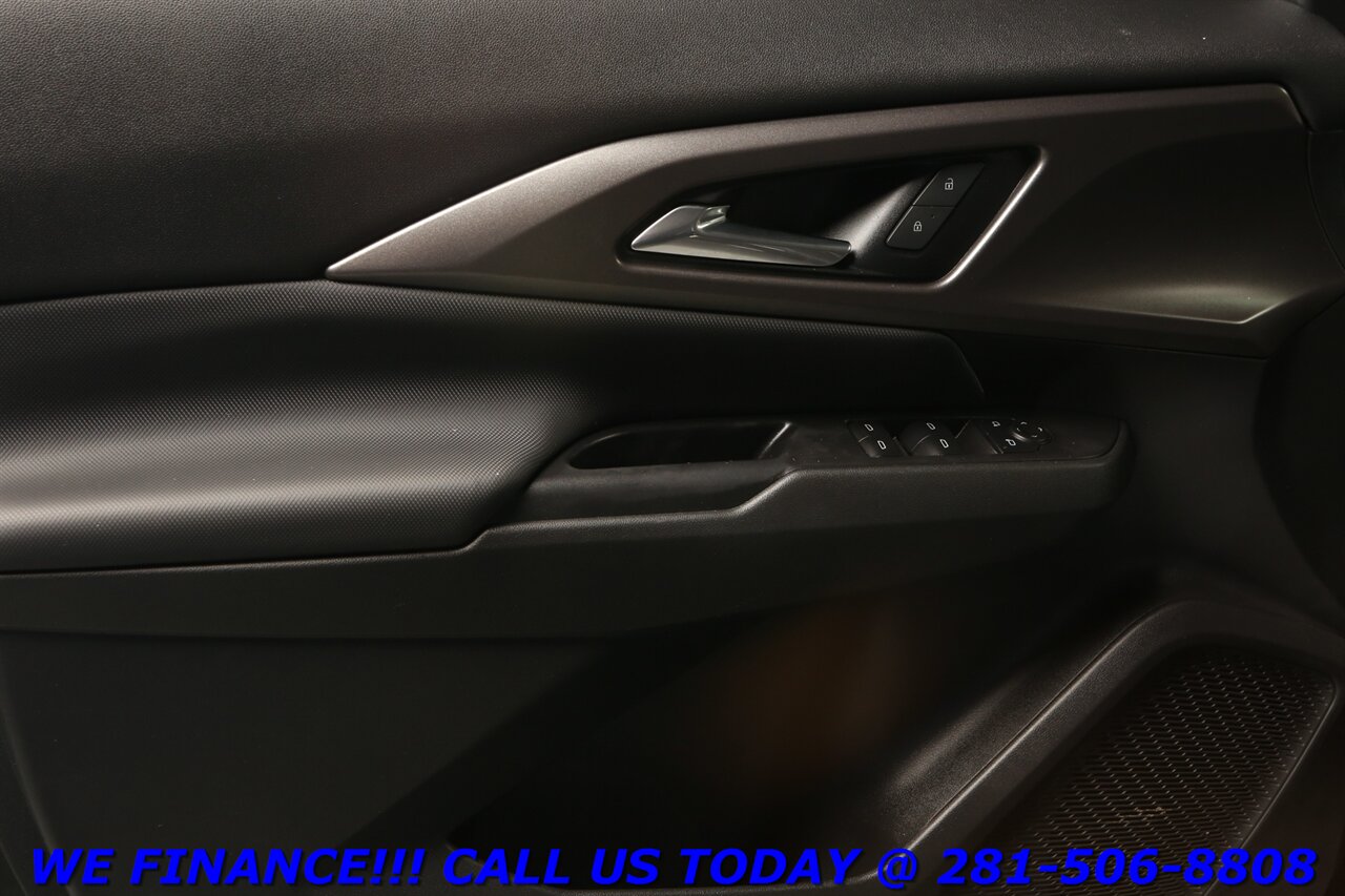 2025 Chevrolet Equinox 2025 EV LT NAV ADAPT CRUISE BLIS CAM 319 MILE RAN - Photo 10 - Houston, TX 77031